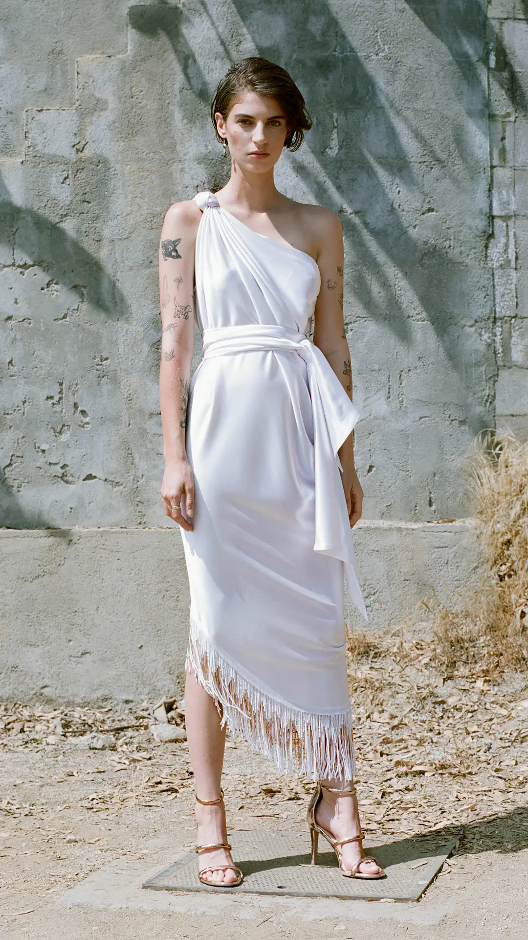 束腰连衣裙穿出女神范 - Screenshot 1