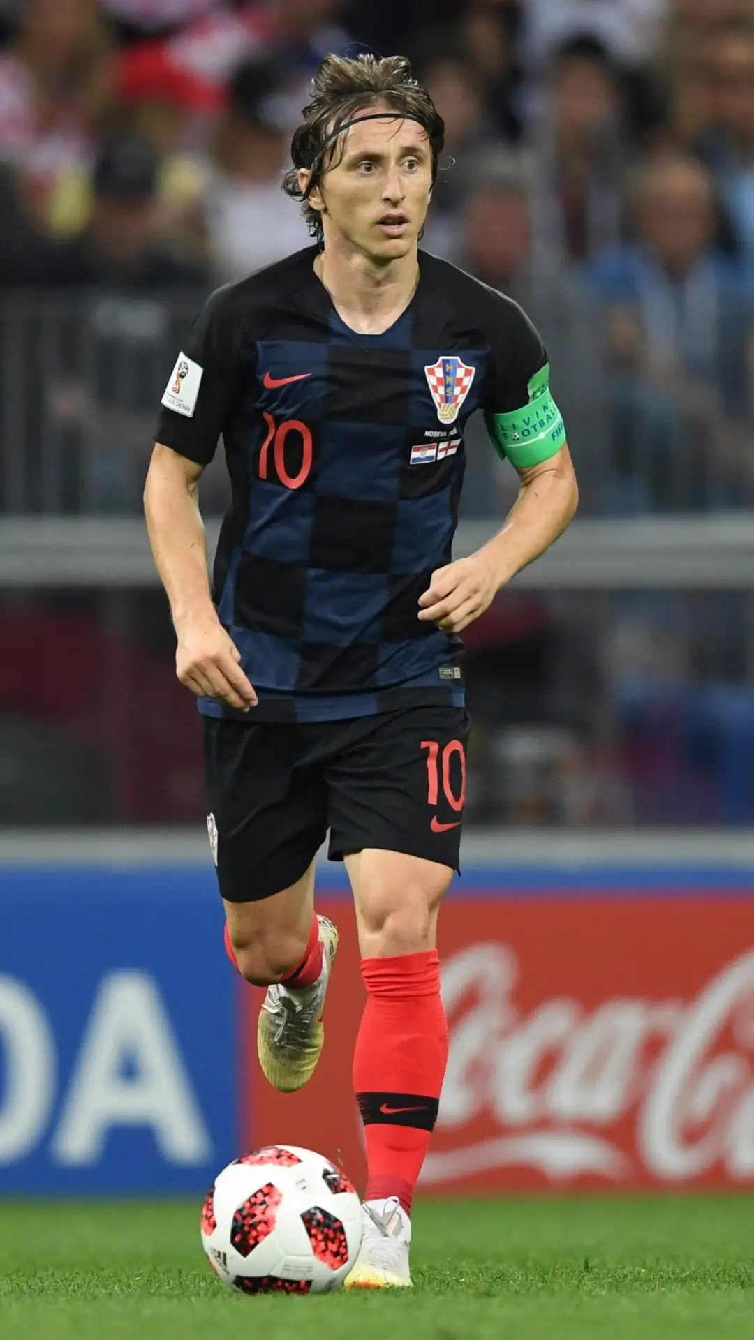 莫德里奇 质疑中成长