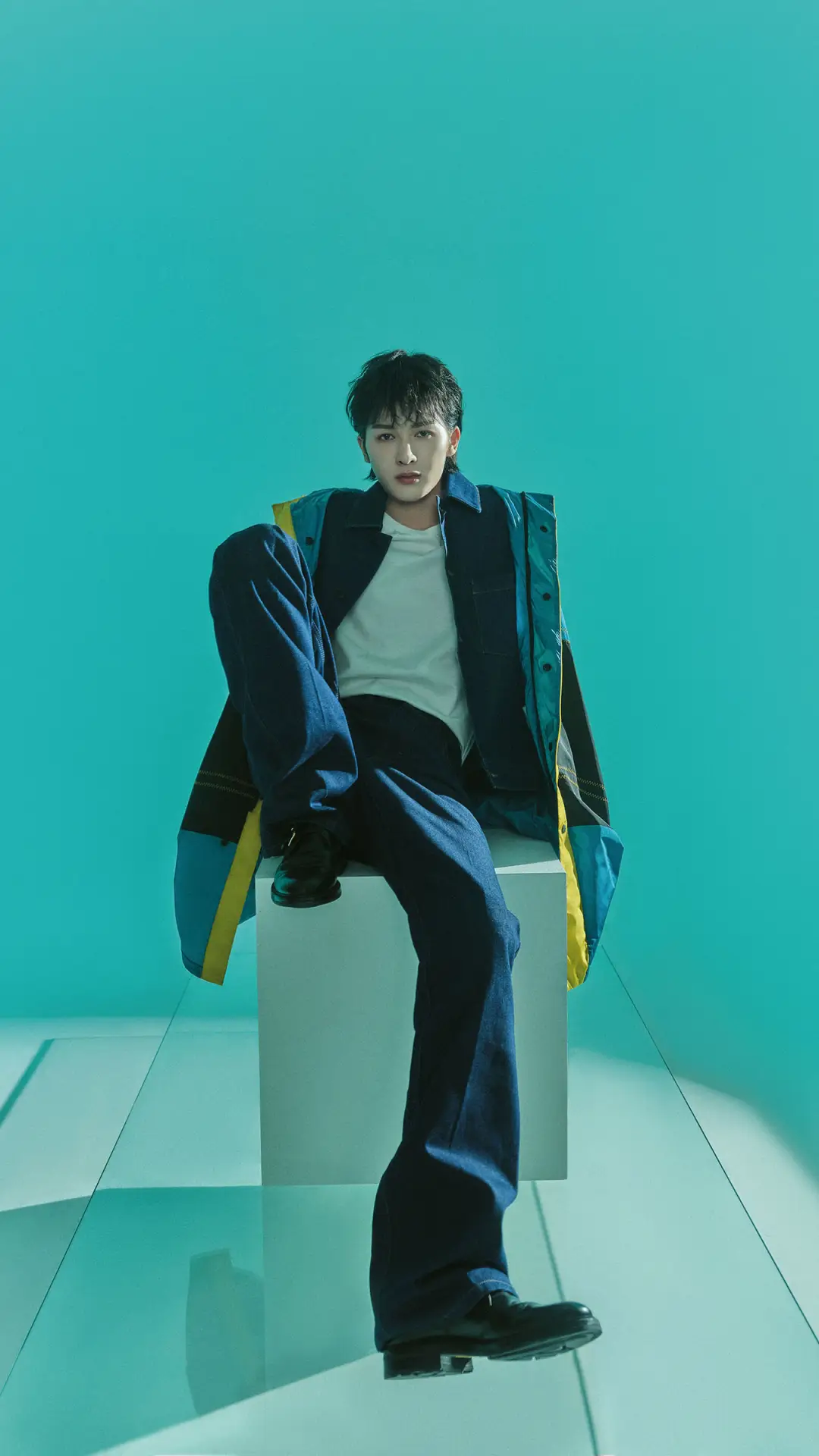 朱正廷 脚踏实地